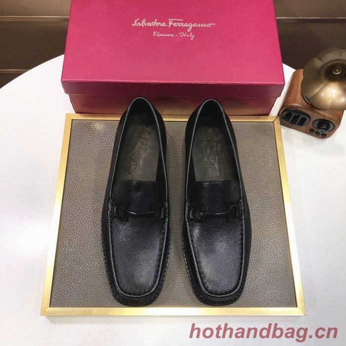 Ferragamo Shoes FMS00067