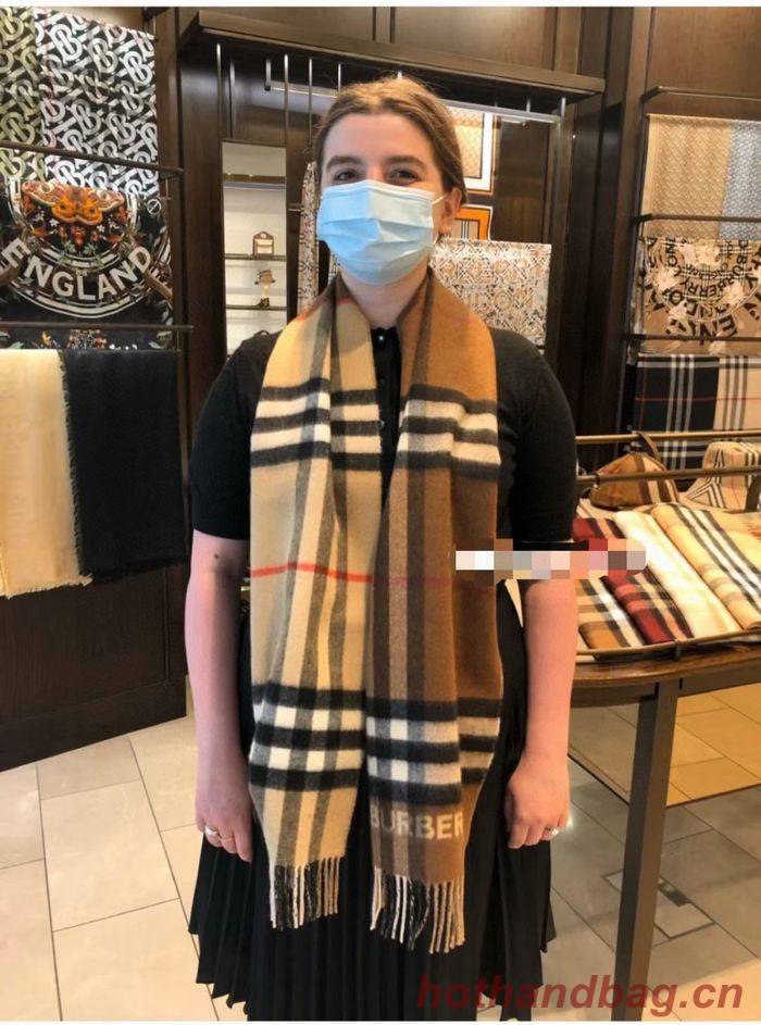 Burberry Scarf BBC00008