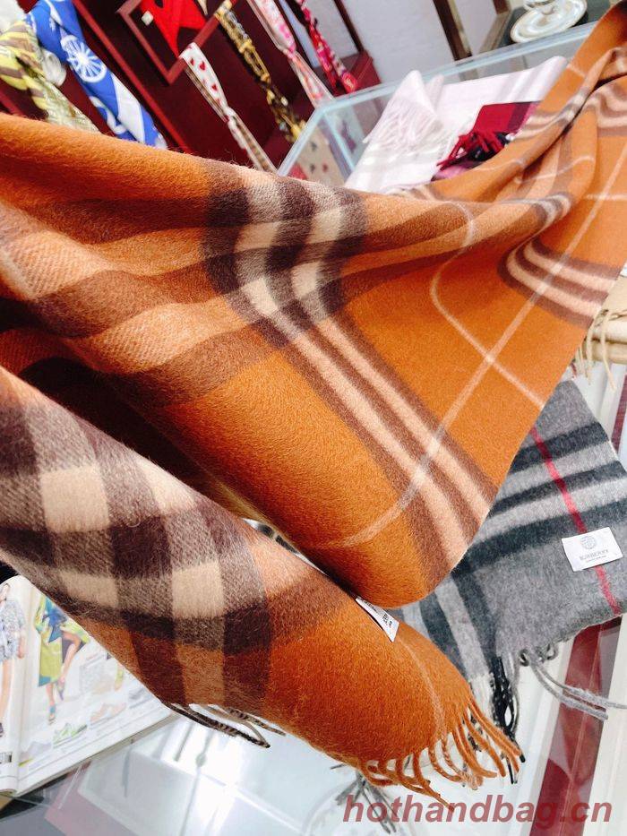 Burberry Scarf BBC00015