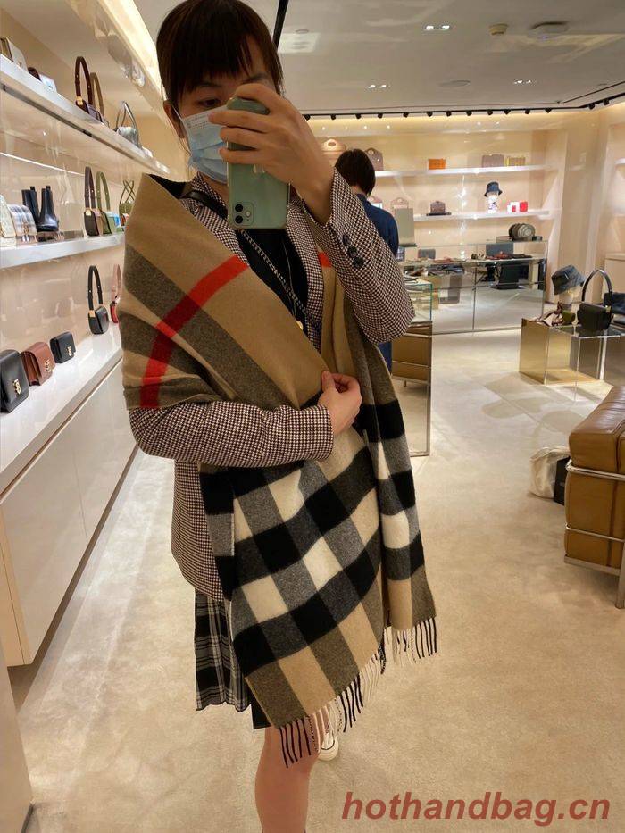 Burberry Scarf BBC00030