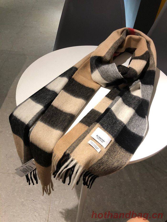 Burberry Scarf BBC00030