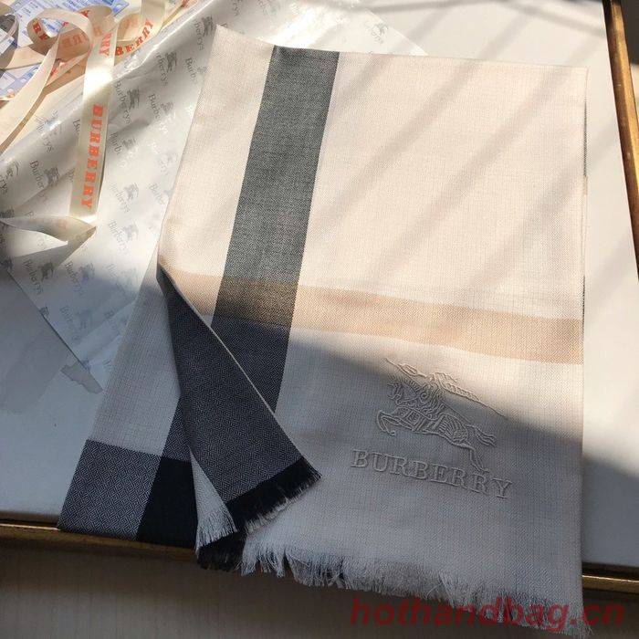 Burberry Scarf BBC00054