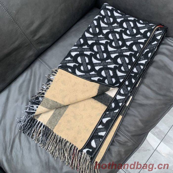 Burberry Scarf BBC00115