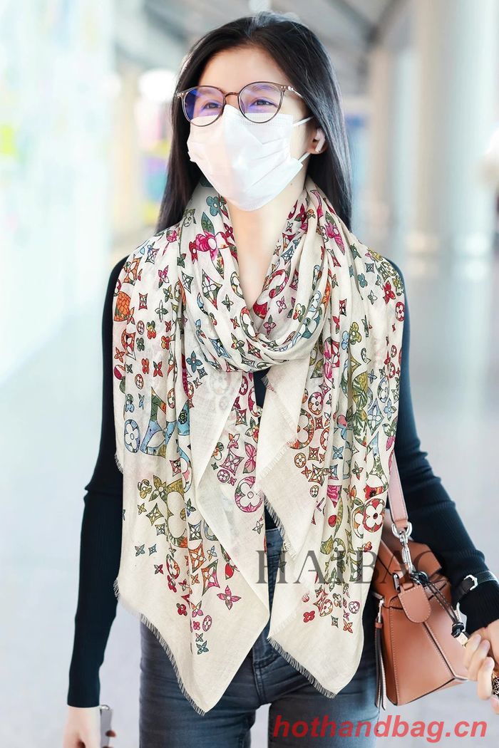 Louis Vuitton Scarf LVC00259