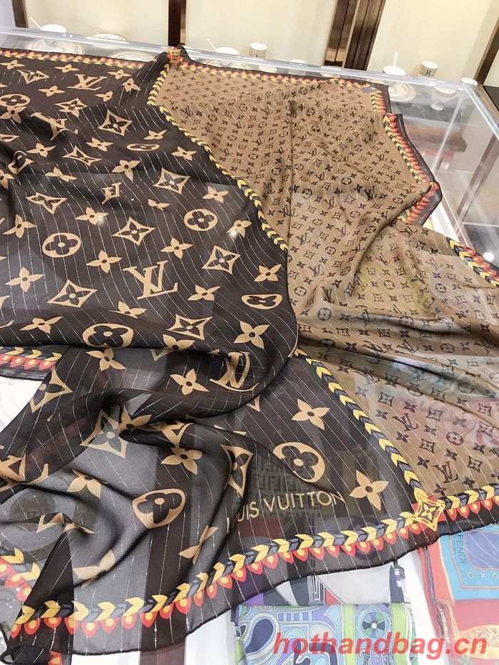 Louis Vuitton Scarf LVC00282