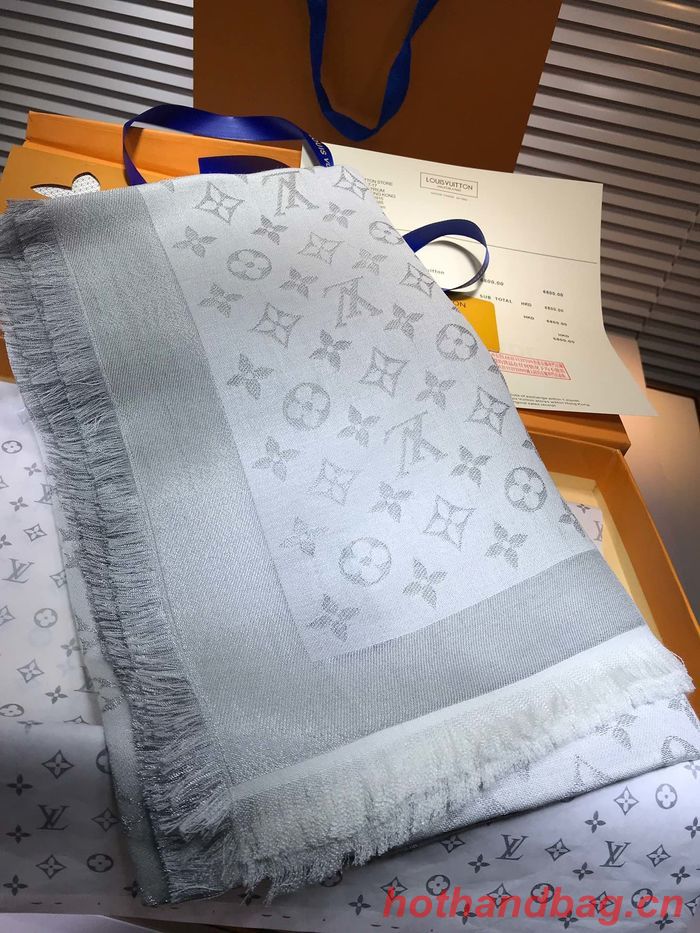 Louis Vuitton Scarf LVC00310