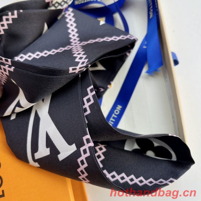 Louis Vuitton Scarf LVC00363