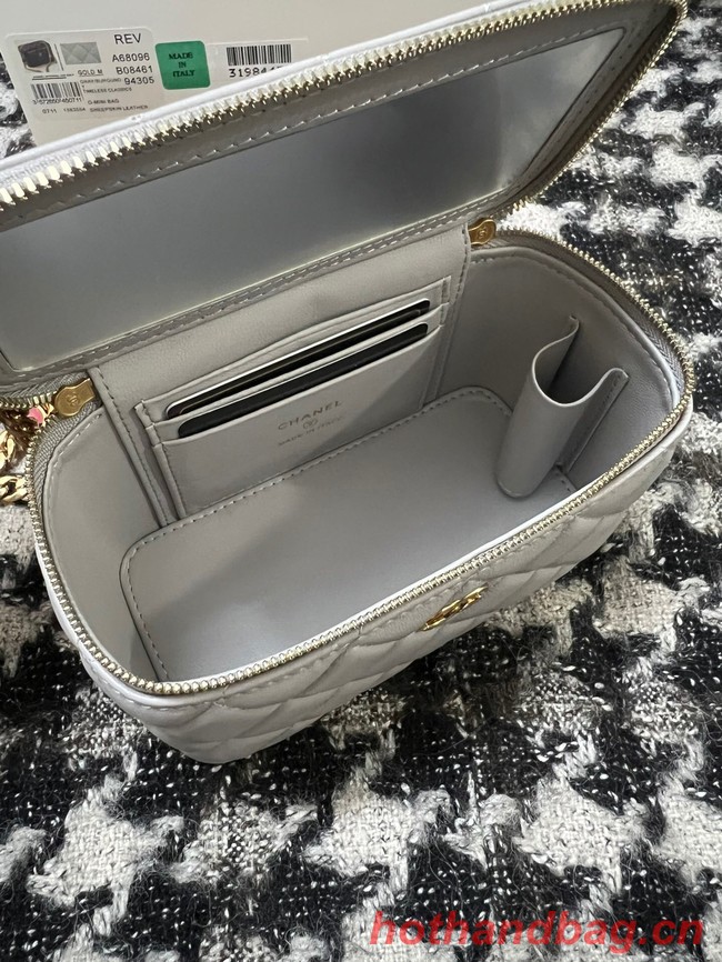 CHANEL VANITY WITH CHAIN AP2937 grey