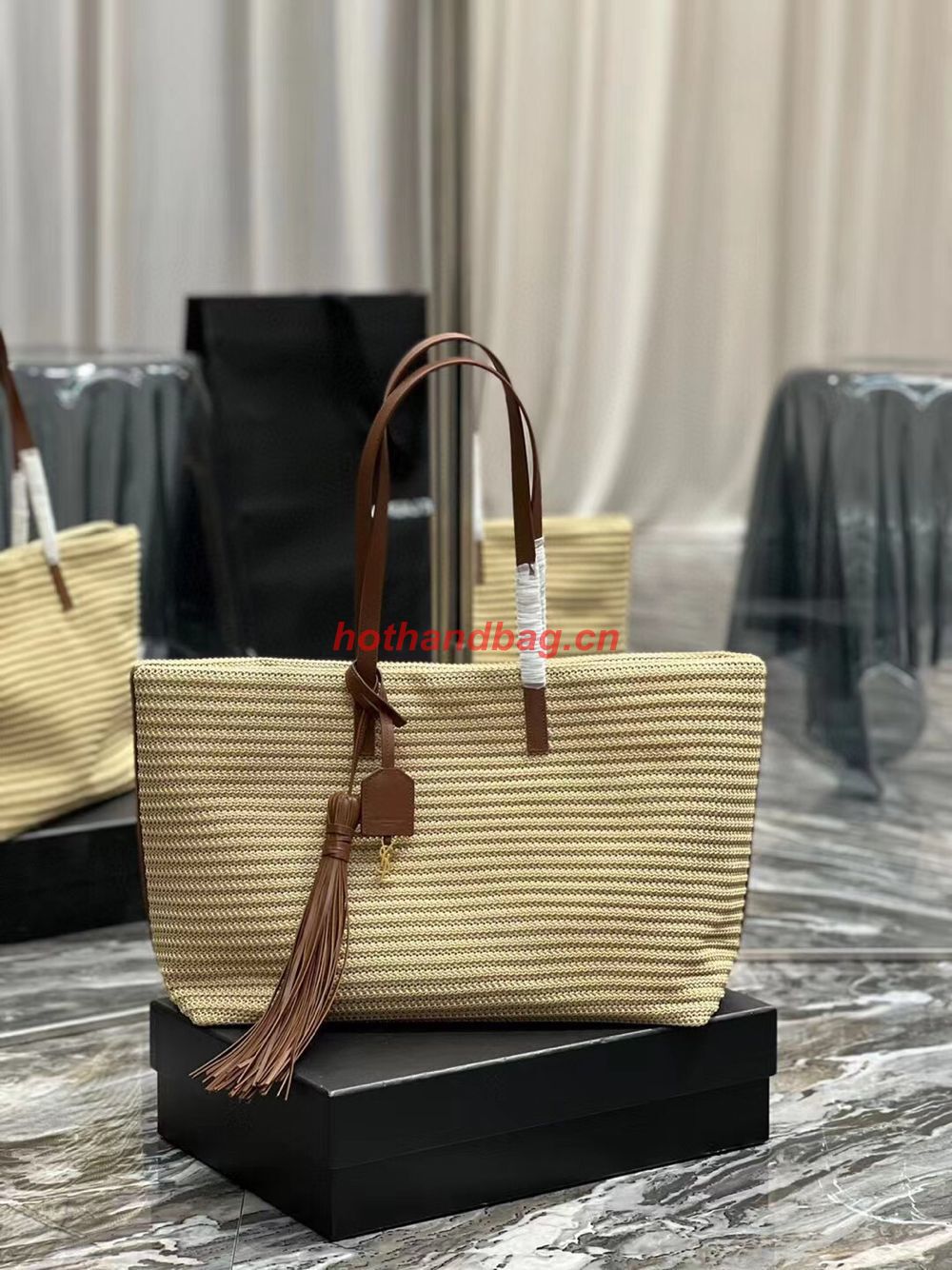 SAINT LAURENT PANIER MEDIUM BAG IN RAFFIA Y811502 TAUPE