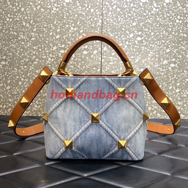 Medium VALENTINO ROMAN STUD chain Denim XW1197