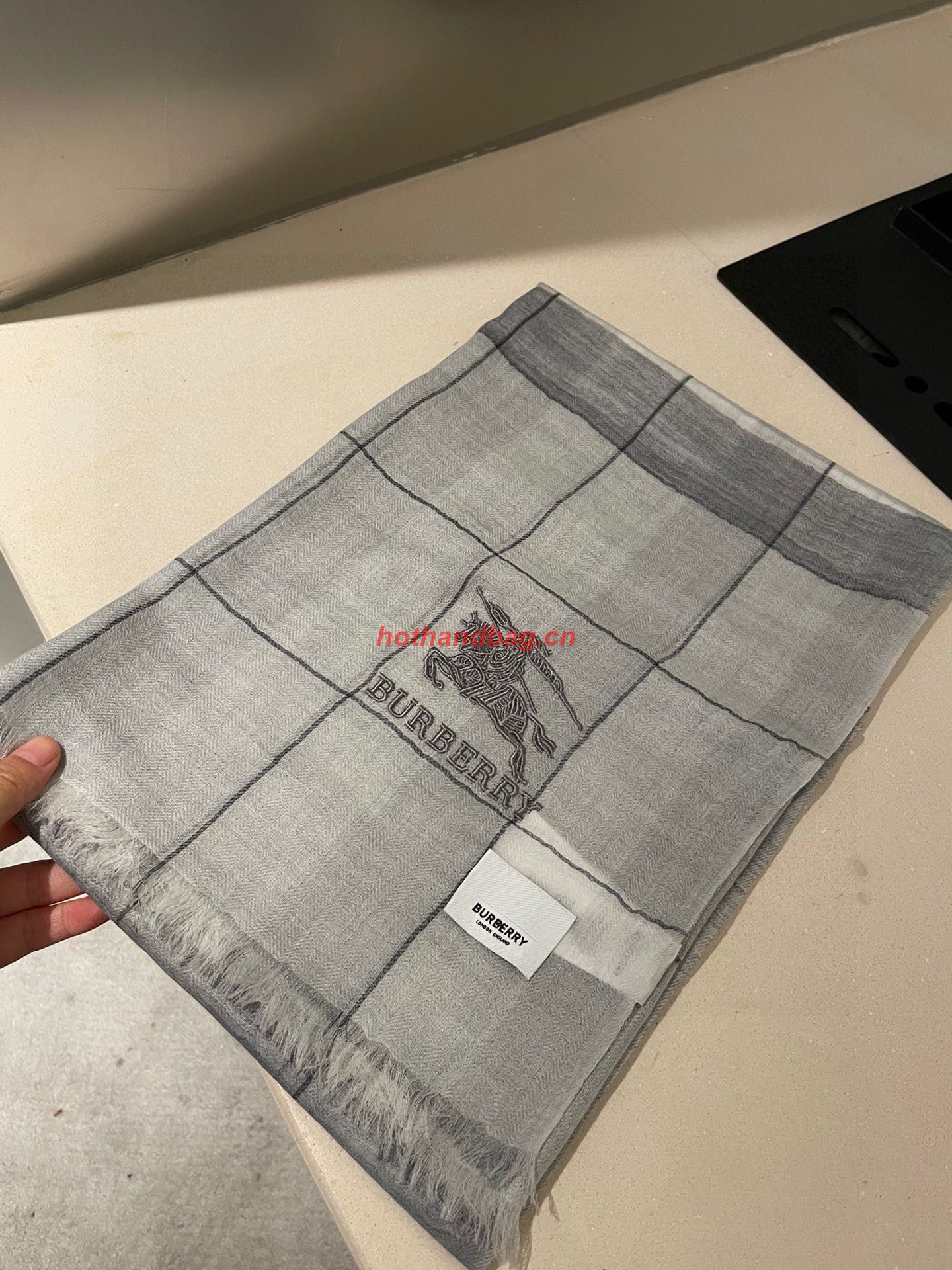 Burberry Wool Scarf BB6320 Gray