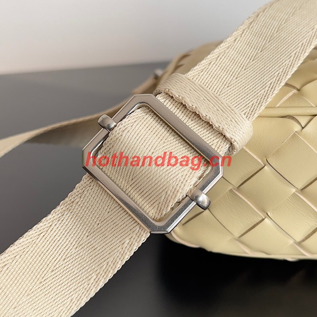 Bottega Veneta camera bag A66655 apricot