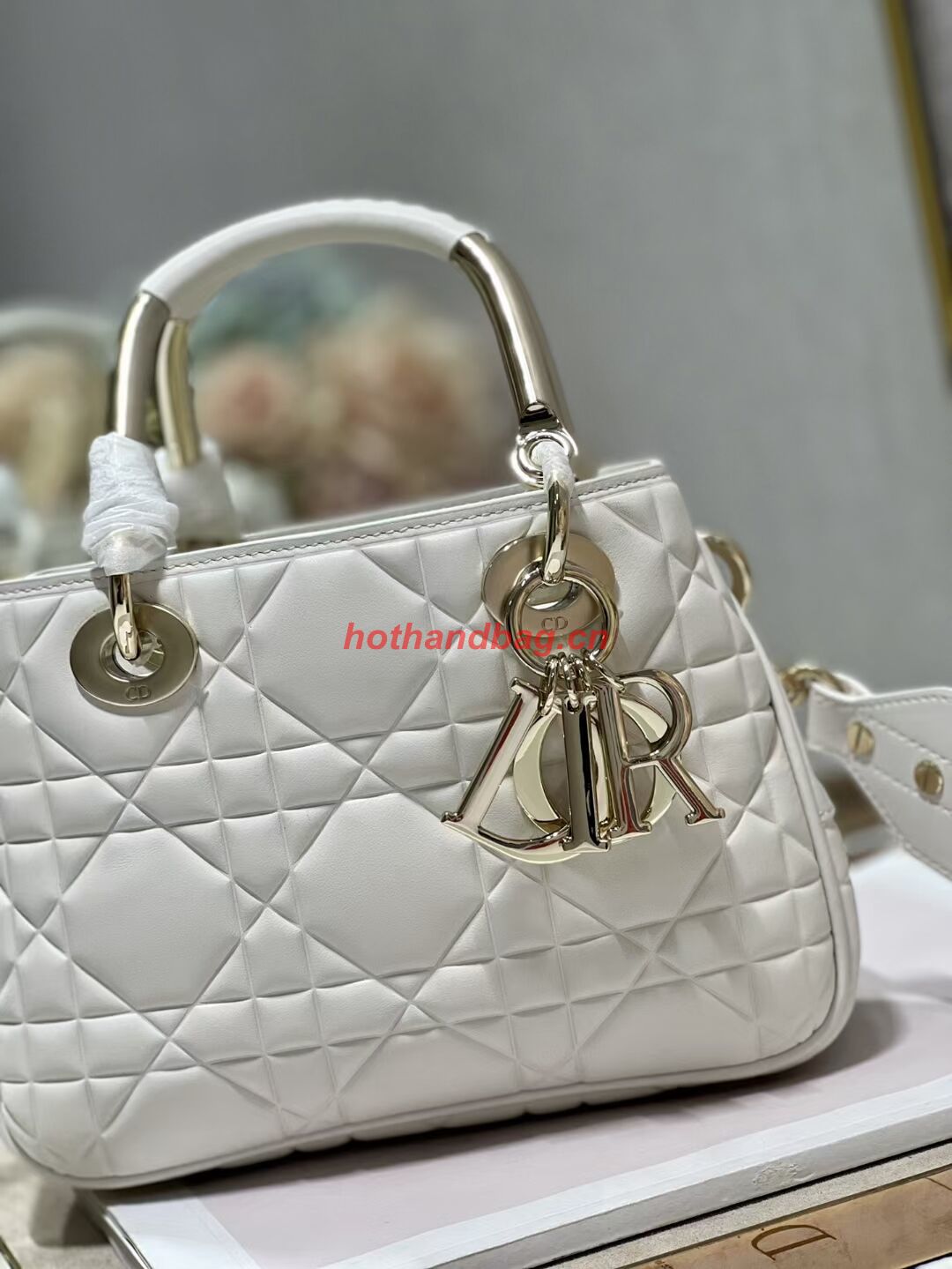 LADY DIOR TOP HANDLE SMALL BAG Latte Cannage Lambskin C9228 WHITE&GOLD