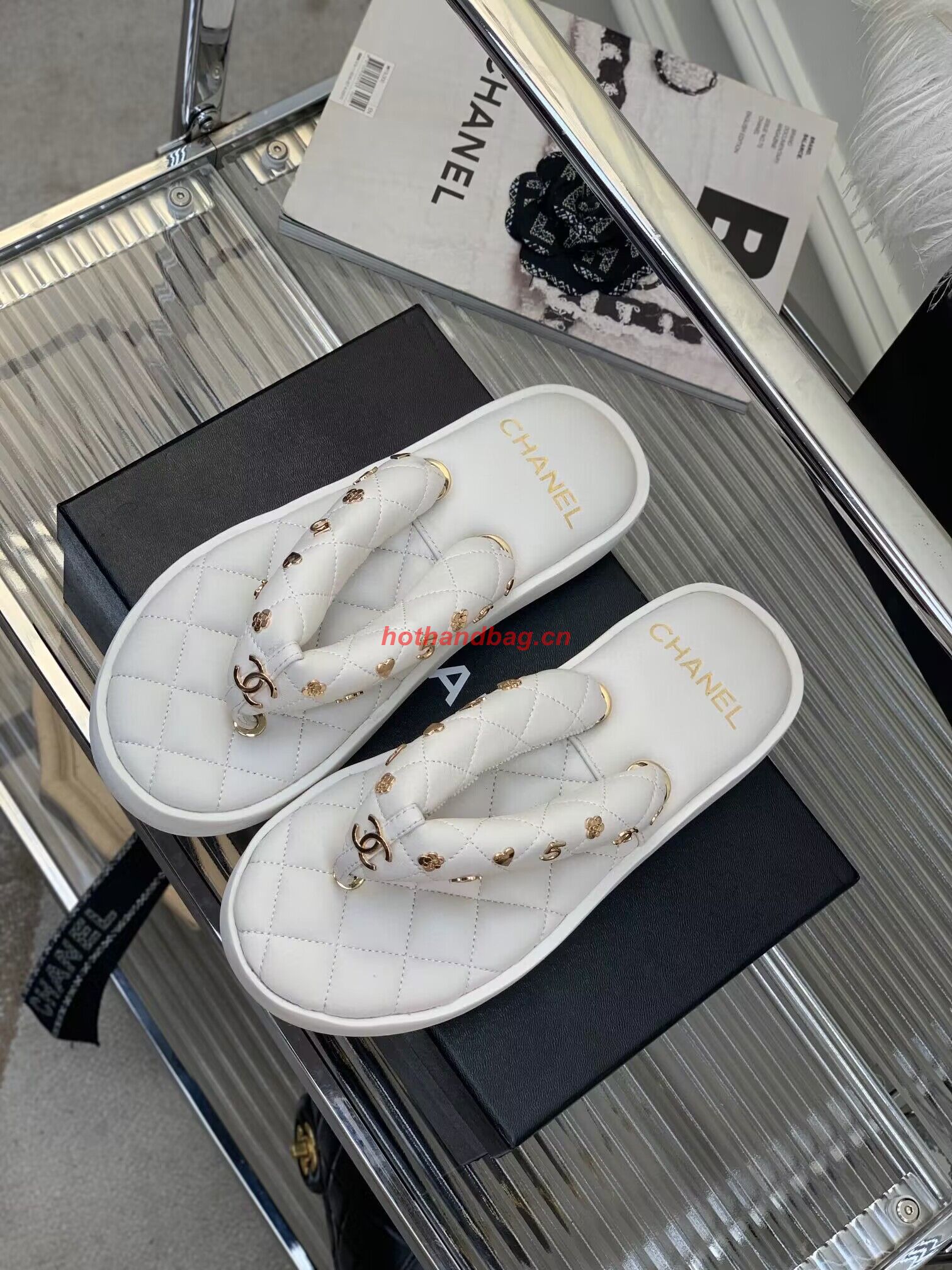 Chanel slippers CS39621 White