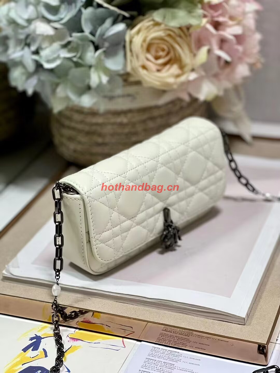 LADY DIOR PHONE POUCH Aesthetic Cannage Lambskin S0977O white