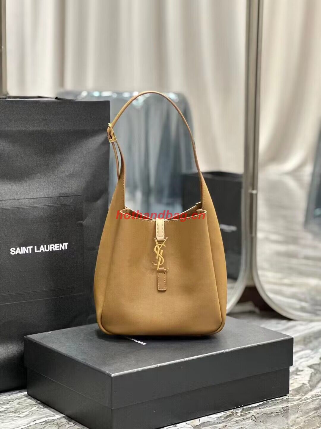 SAINT LAUREN LE 5 A 7 SOFT SMALL IN SMOOTH LEATHER 713938 apricot