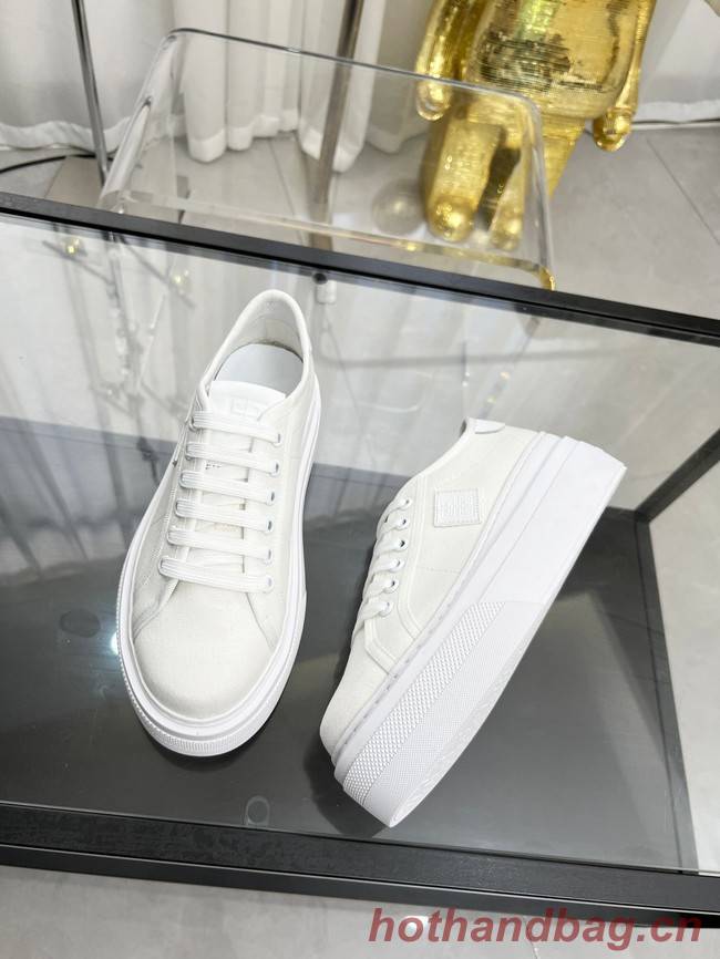 Givenchy WALK N PLATFORM SNEAKER 93520-2