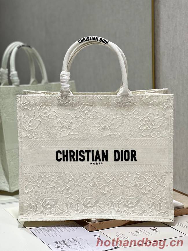 LARGE DIOR OR DIOR BOOK TOTE D-Lace Embroidery M1286ZTD-5