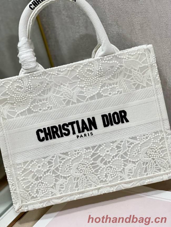 SMALL DIOR DIOR BOOK TOTE D-Lace Embroidery M1296ZRG-2