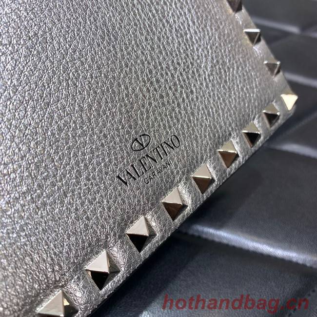 VALENTINO Garavani Rockstud Calfskin Clutch WP0P86R silver