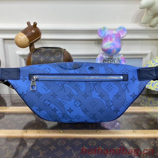 Louis Vuitton Discovery Bumbag M22576