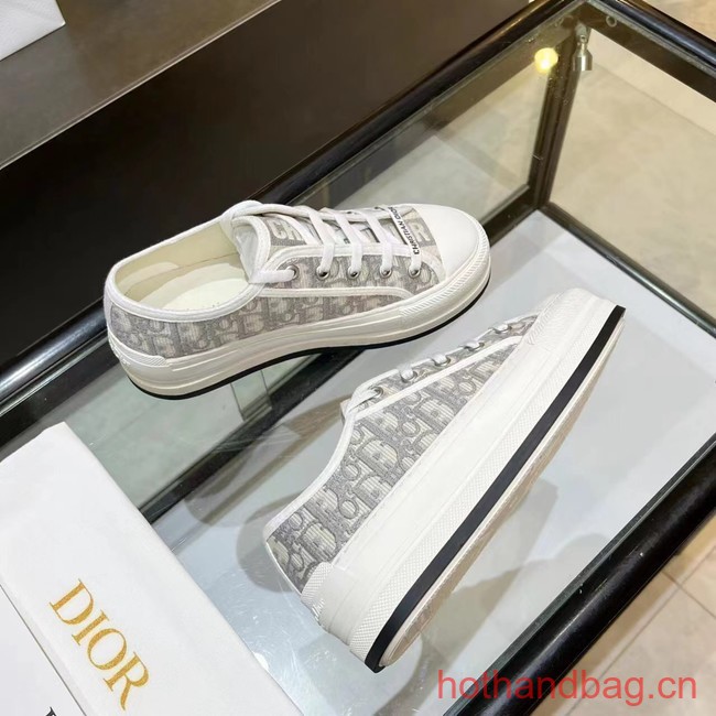 WALK N DIOR SNEAKER Dior Oblique Embroidered Cotton 93626-4