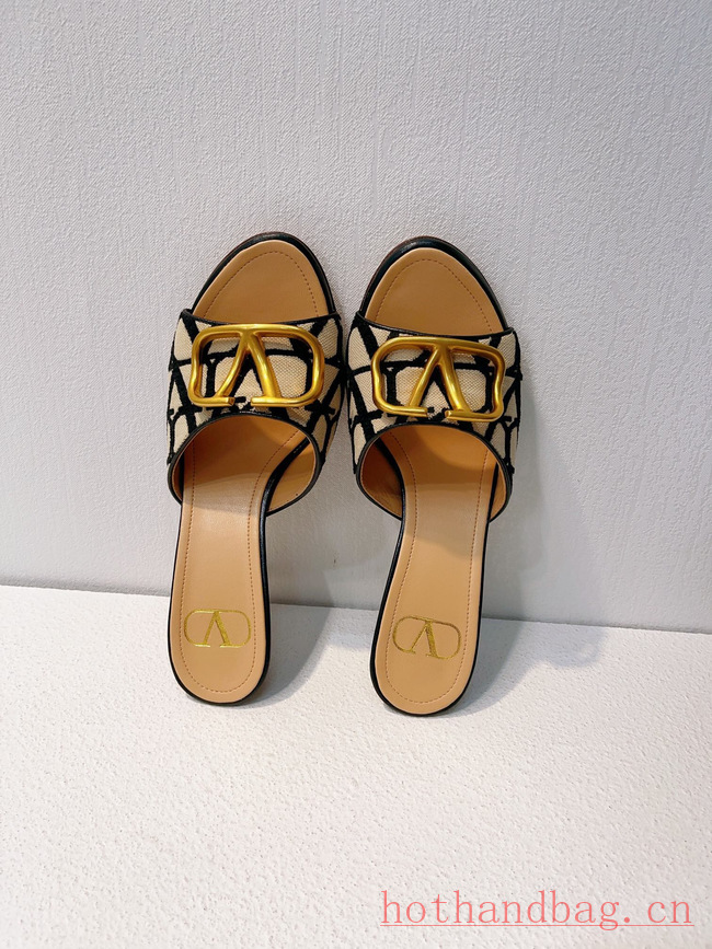 Valentino Sandals 93634-3