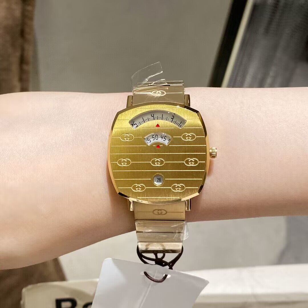 Gucci Couple Watch G42103