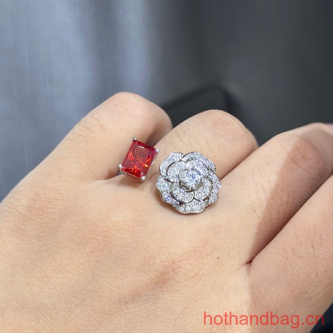 Van Cleef & Arpels ring CE12506