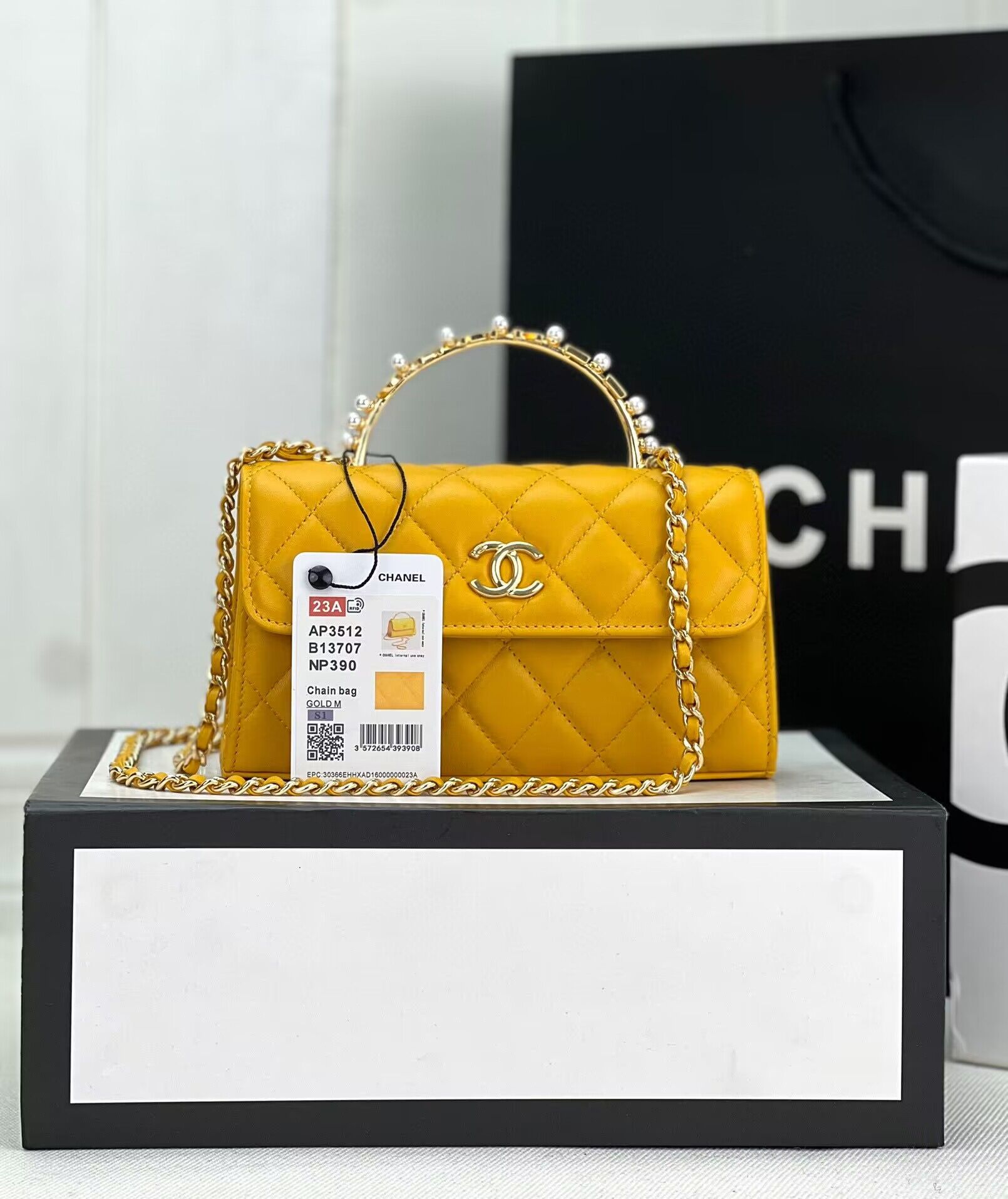 CHANEL 22B Kelly Pearl Top Handle Bag AP3562 Yellow