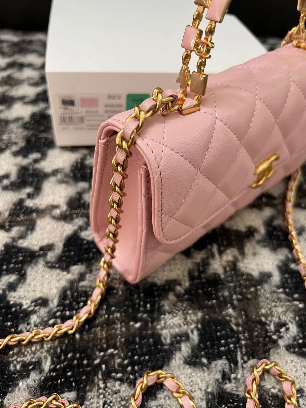 CHANEL 22B Kelly Top Handle Bag AP2946Y Pink