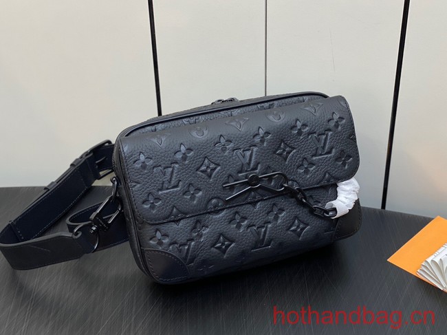 Louis Vuitton Steamer Messenger M23742 black