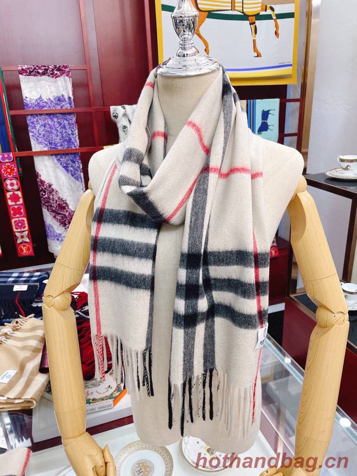 Burberry Scarf BBC00137