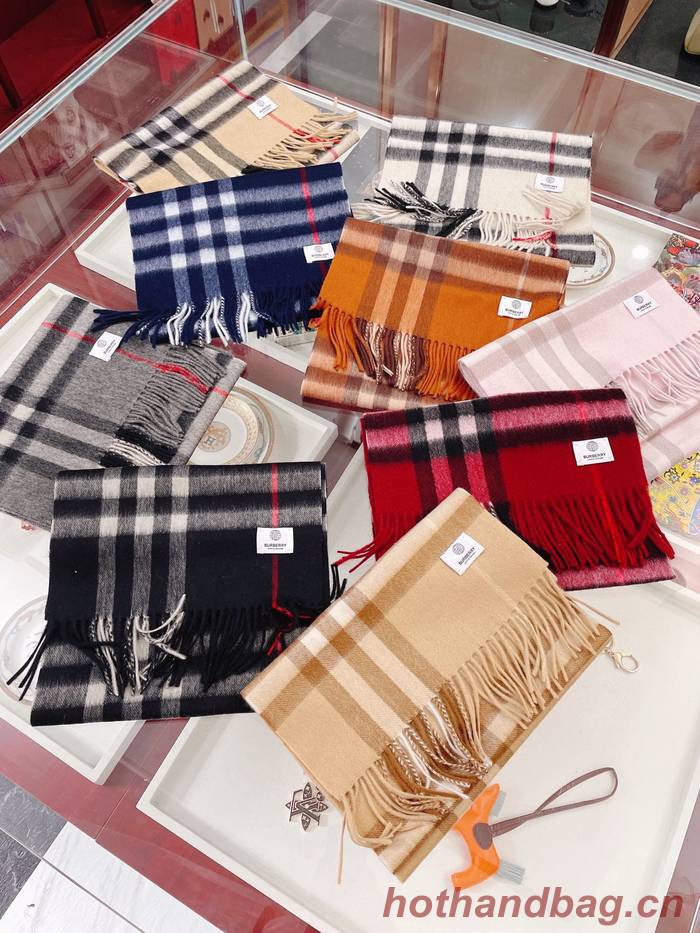 Burberry Scarf BBC00137 Burberry Scarf BBC00137