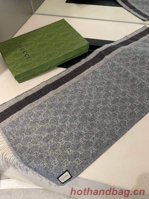 Gucci Scarf GUC00292