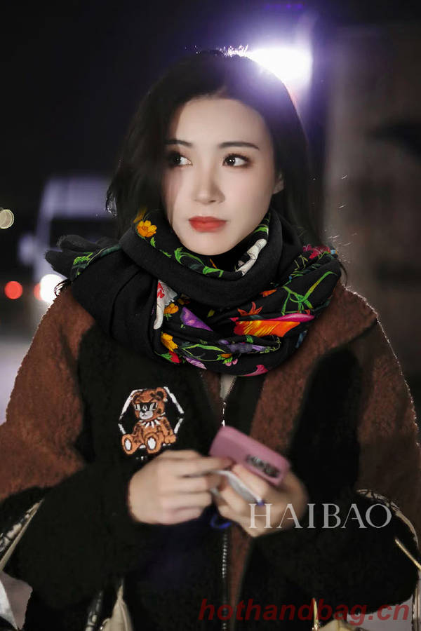 Gucci Scarf GUC00309