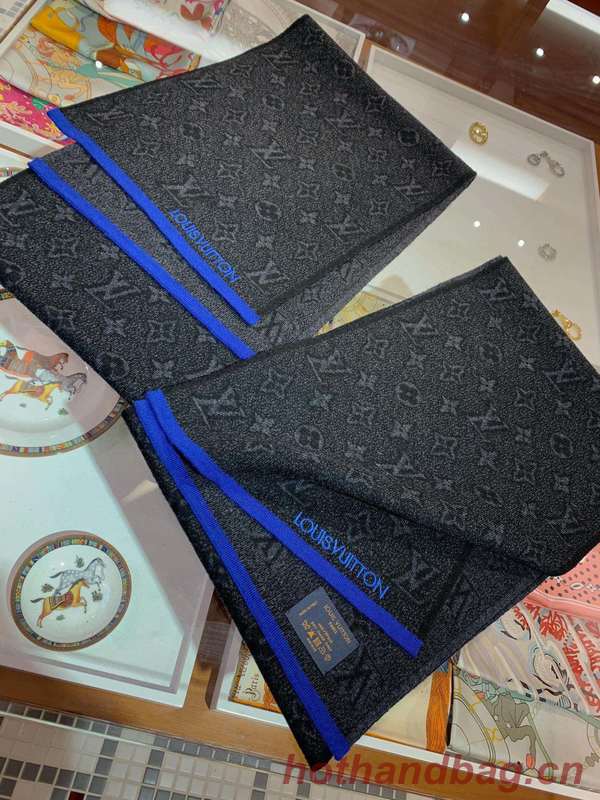 Louis Vuitton Scarf LVC00375