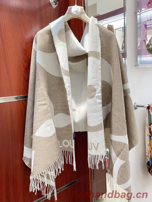 Louis Vuitton Scarf LVC00397