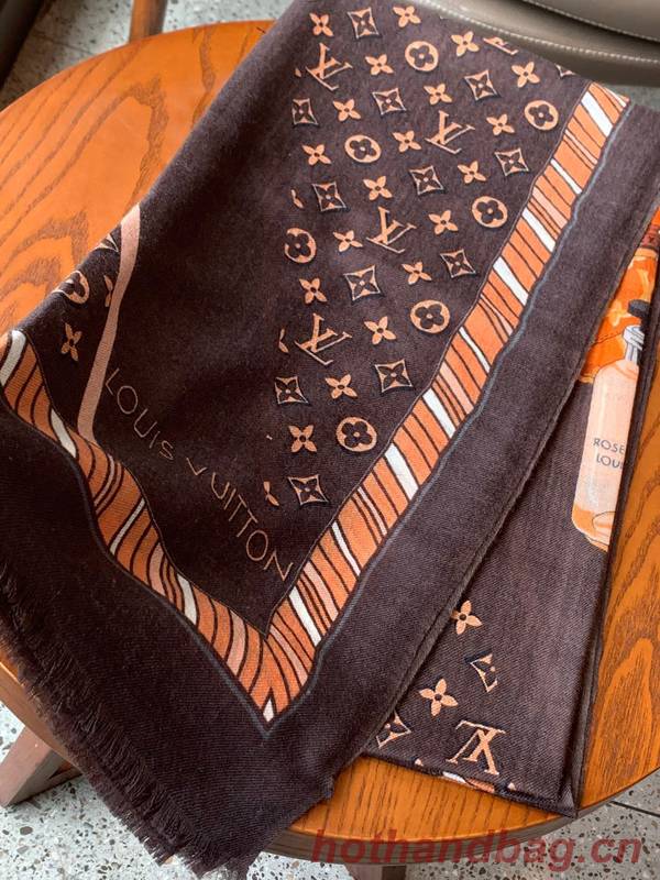 Louis Vuitton Scarf LVC00419