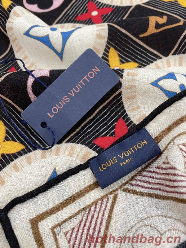 Louis Vuitton Scarf LVC00431