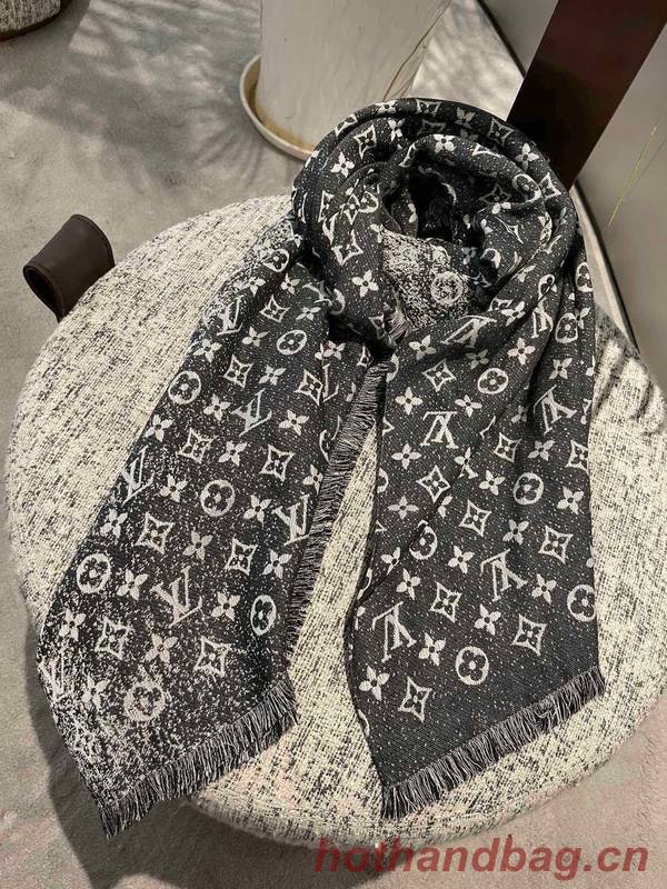 Louis Vuitton Scarf LVC00438