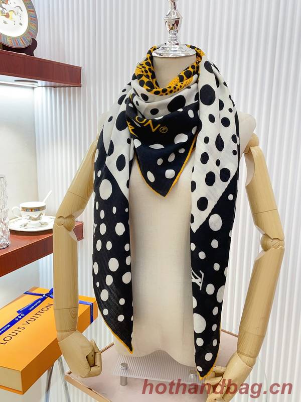 Louis Vuitton Scarf LVC00452