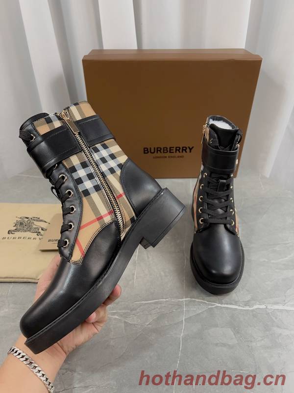 Burberry Shoes BBS00015