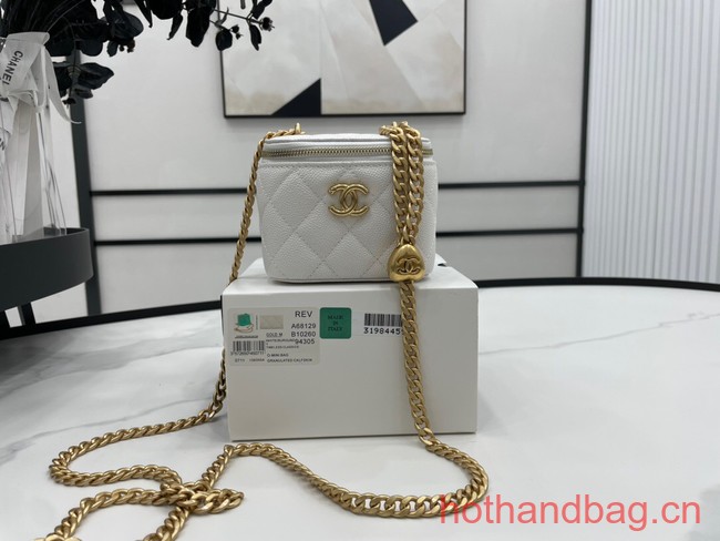 Chanel NANO CLUTCH WITH CHAIN A68129 white