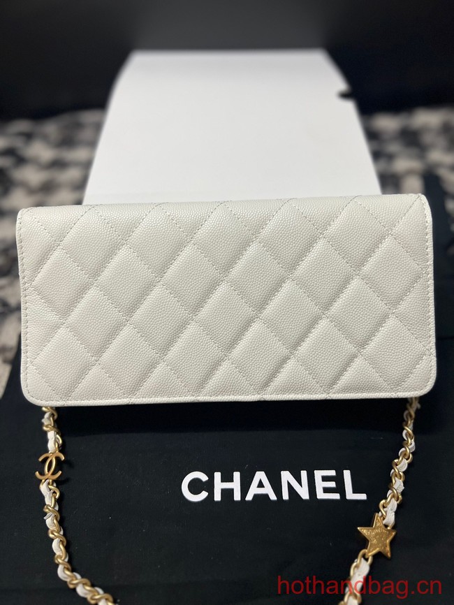 Chanel CLUTCH WITH CHAIN Gold-Tone Metal AP3499 white