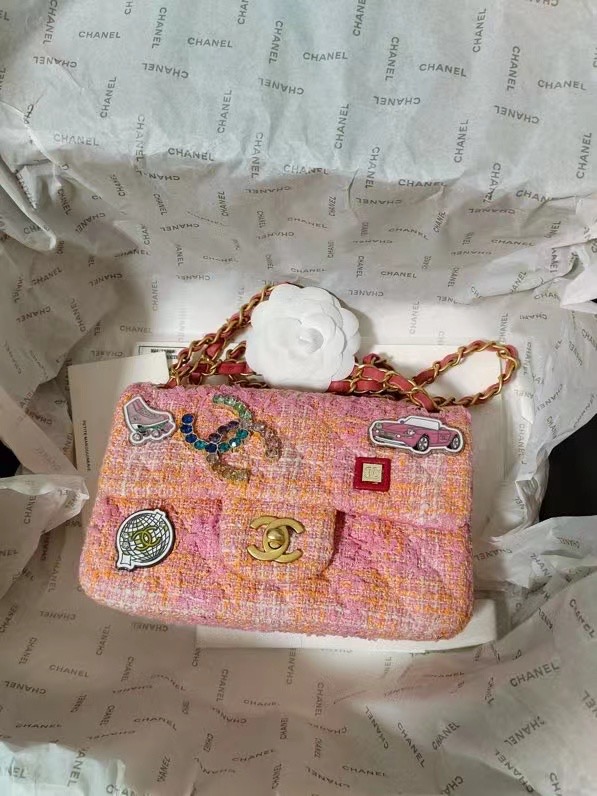 Chanel CLASSIC HANDBAG A01113 Coral Pink