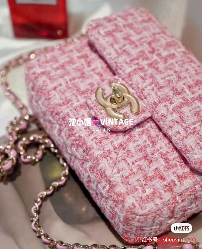 Chanel CLUTCH WITH CHAIN A23P PINK