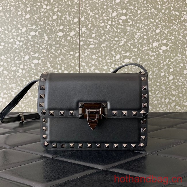 VALENTINO GARAVANI ROCKSTUD23 Small calfskin bag ZS098 black