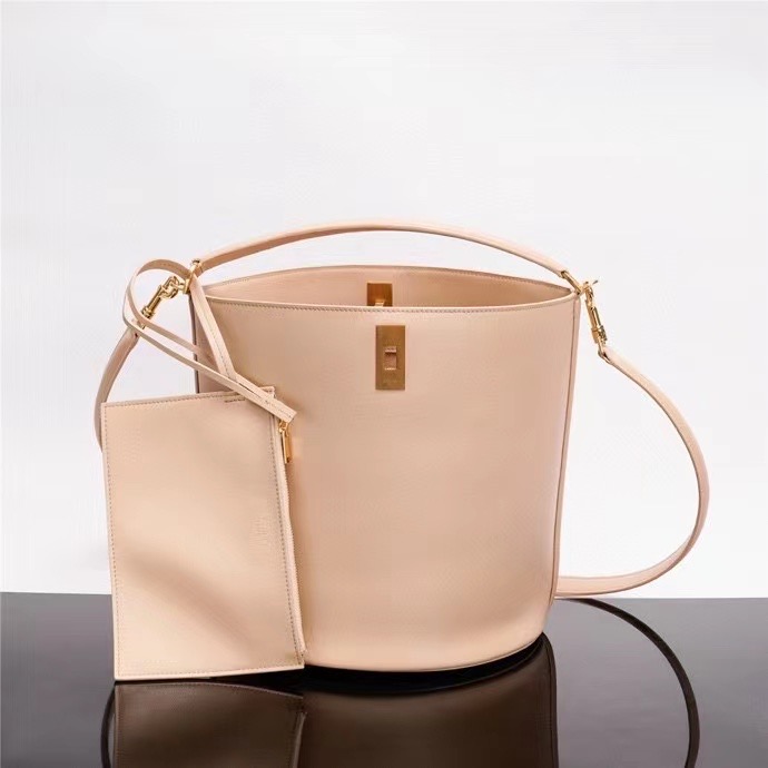 Celine BUCKET 16 BAG IN SUPPLE GRAINED CALFSKIN 195573 NUDE