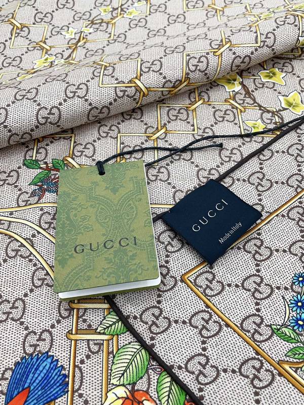 Gucci Scarf GUC00339